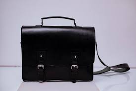 Sac diplomatique Kazi